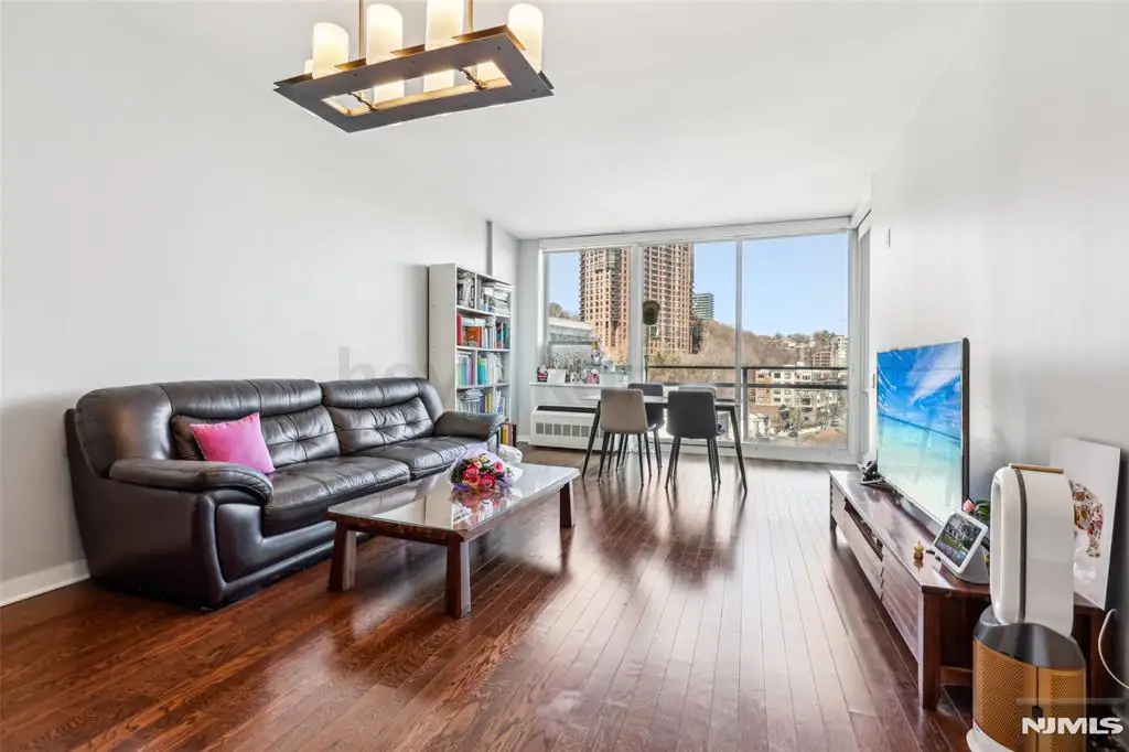 Curated visual reference: Picture Idea: Nj Edgewater Luxury Condo