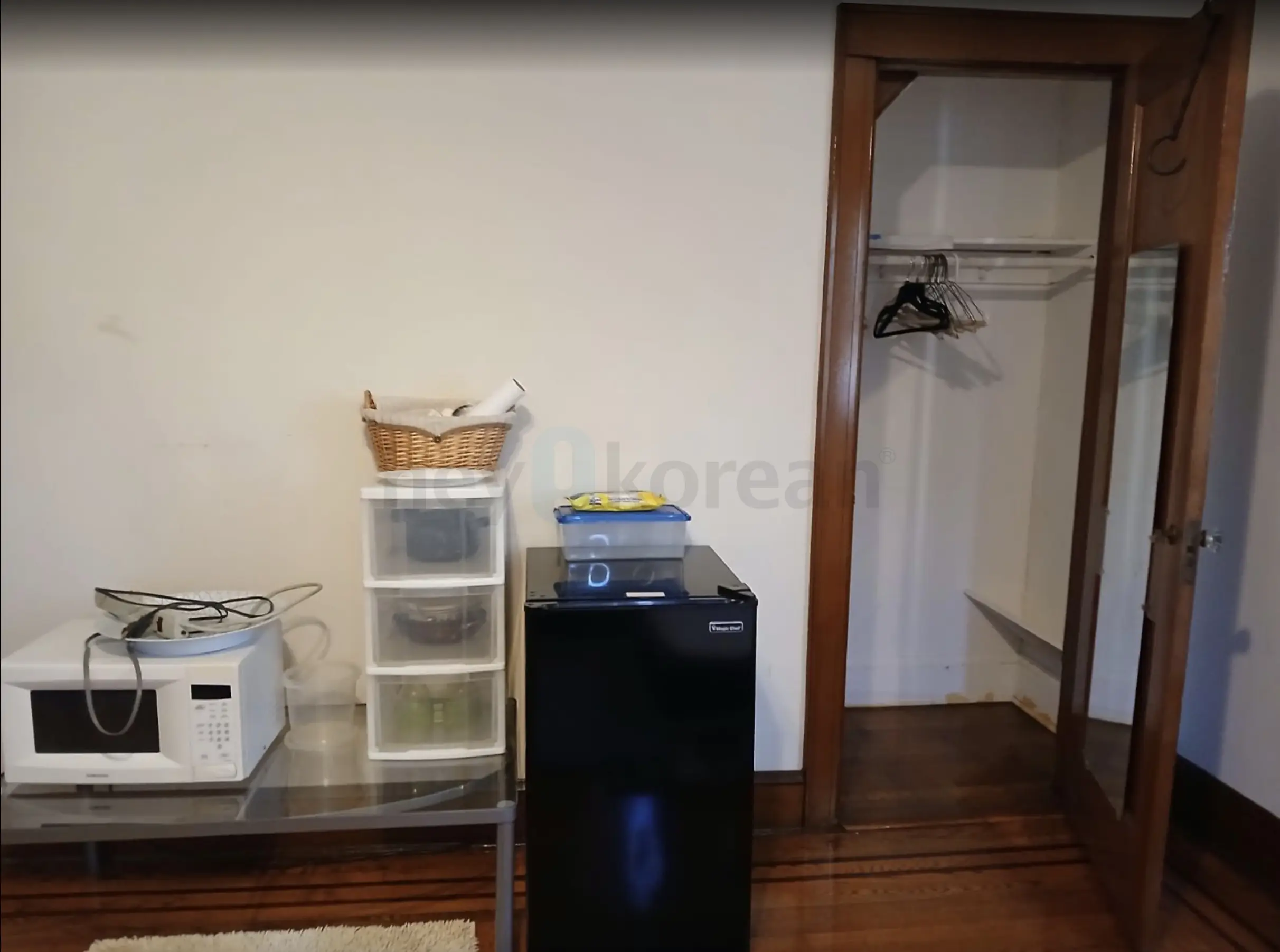 englewood-near-route-4-bus-stop-parking-2