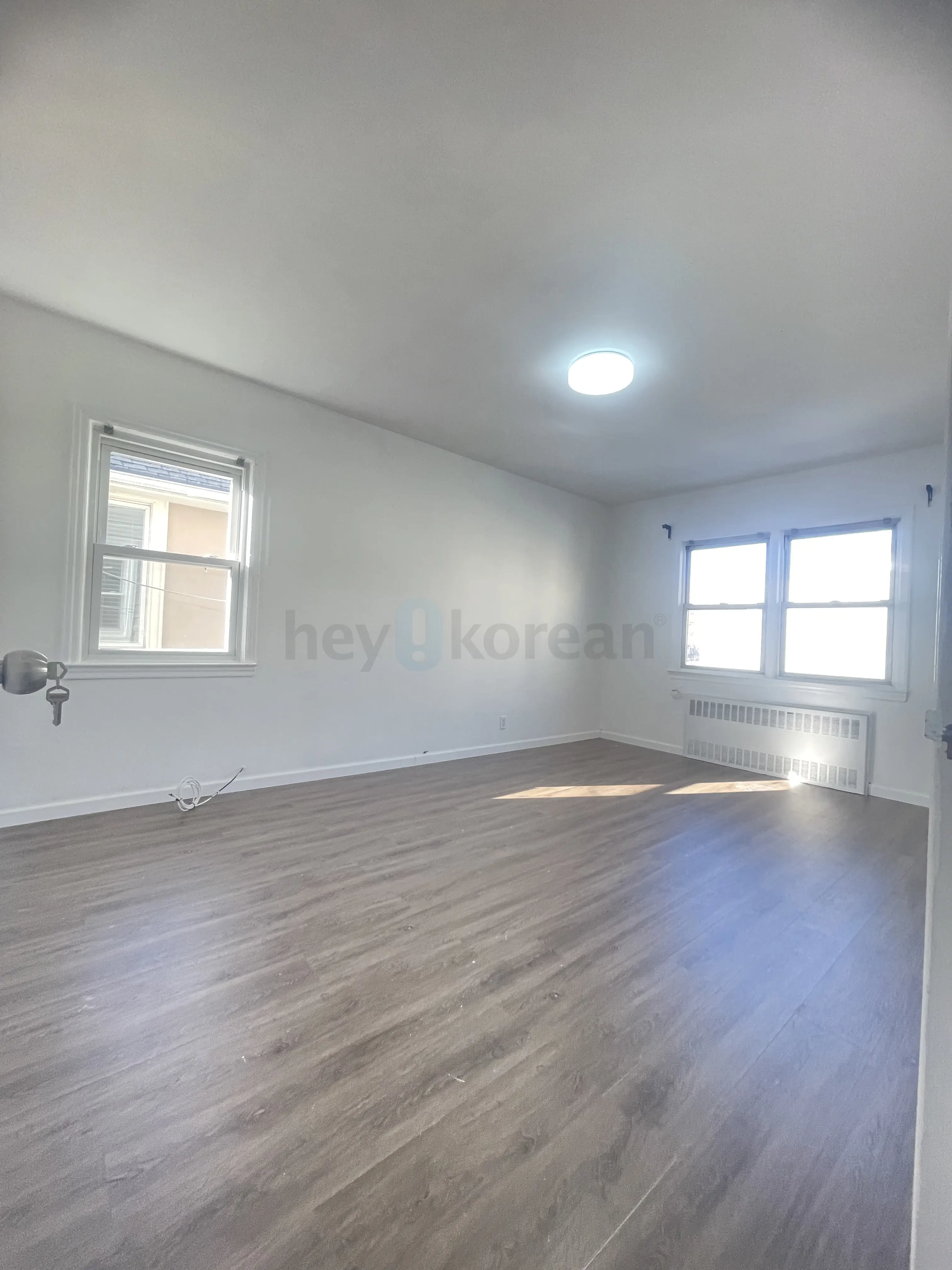 One bedroom Whitestone utilities are included