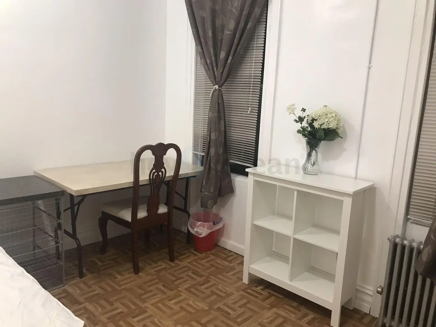 $880 Nice Room in Astoria