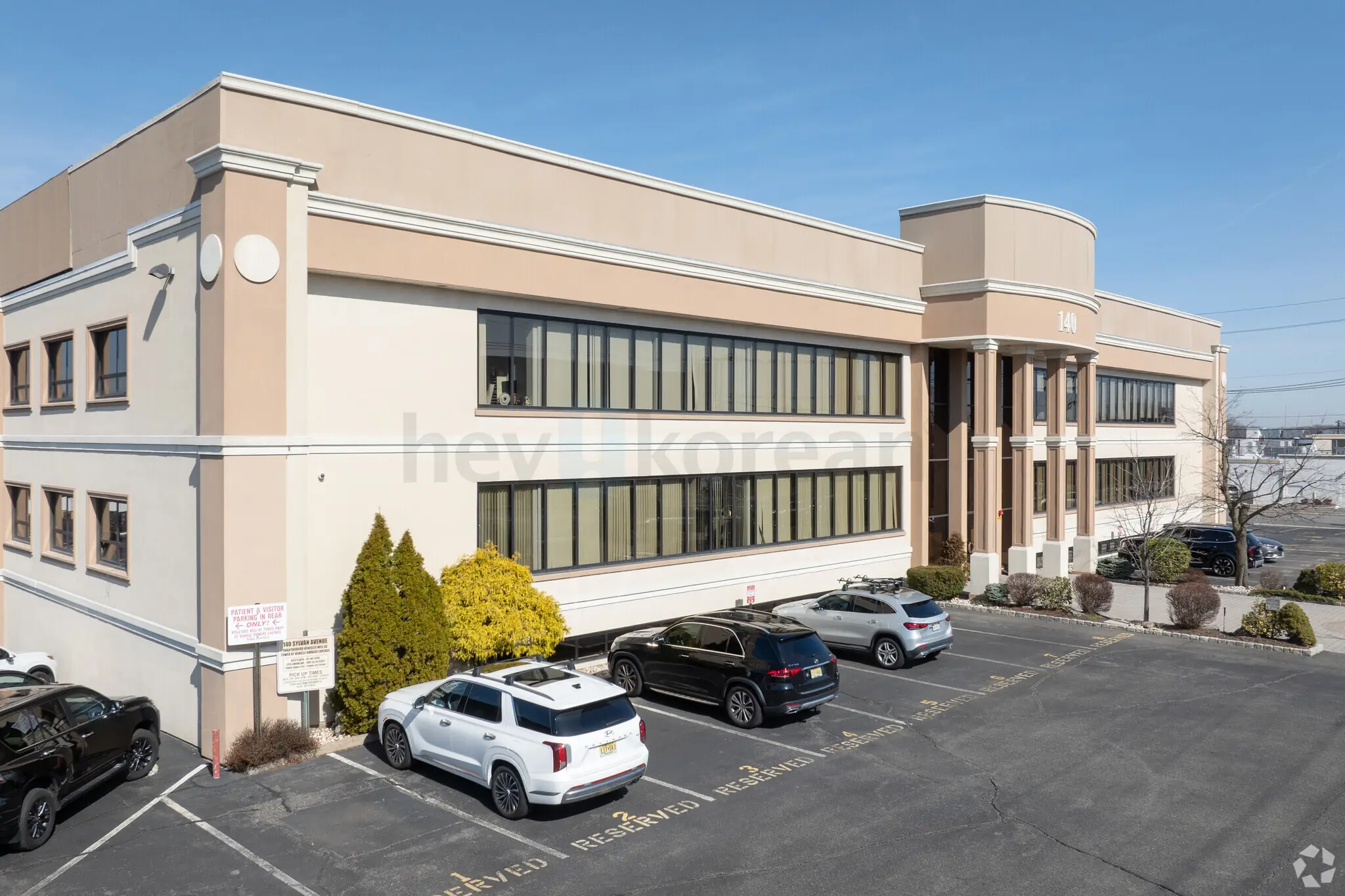 잉글우드 클립스 고급 오피스, 월 $750, 유틸리티와 Conference room 포함! NO AGENT FEE