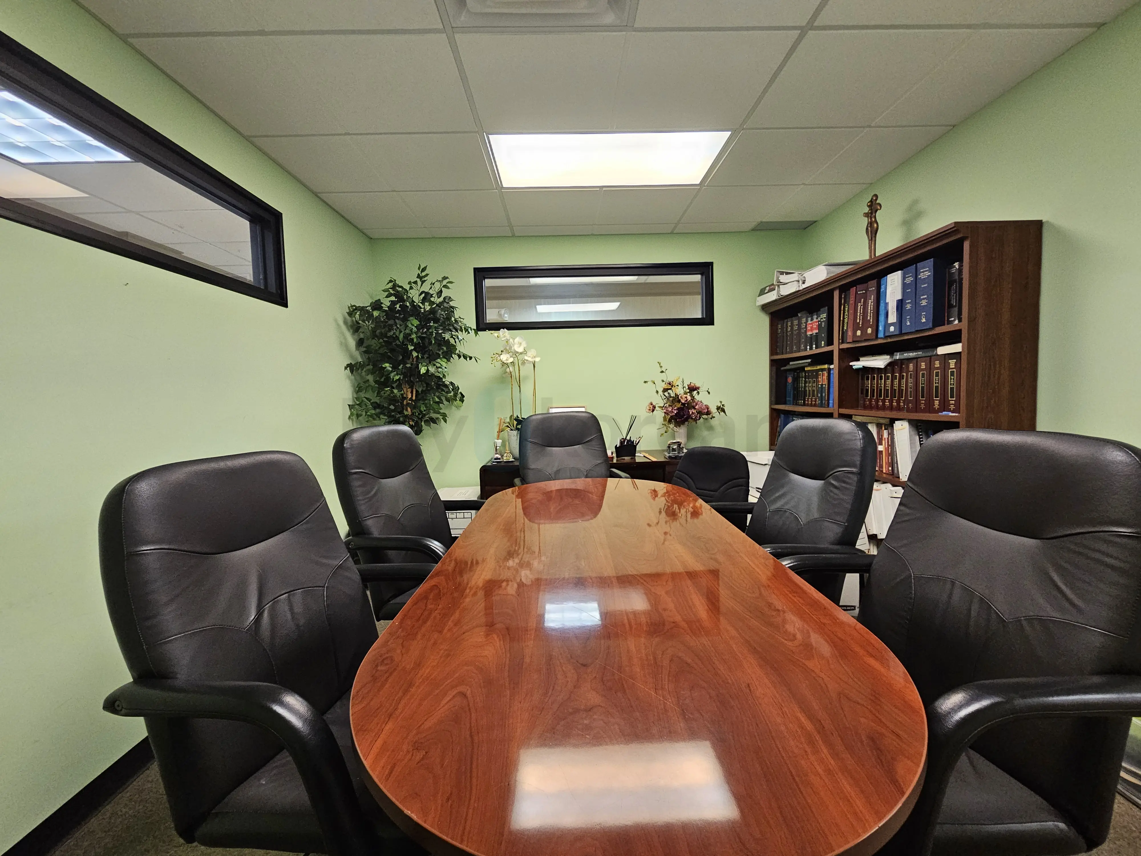 잉글우드 클립스 고급 오피스, 월 $750, 유틸리티와 Conference room 포함! NO AGENT FEE