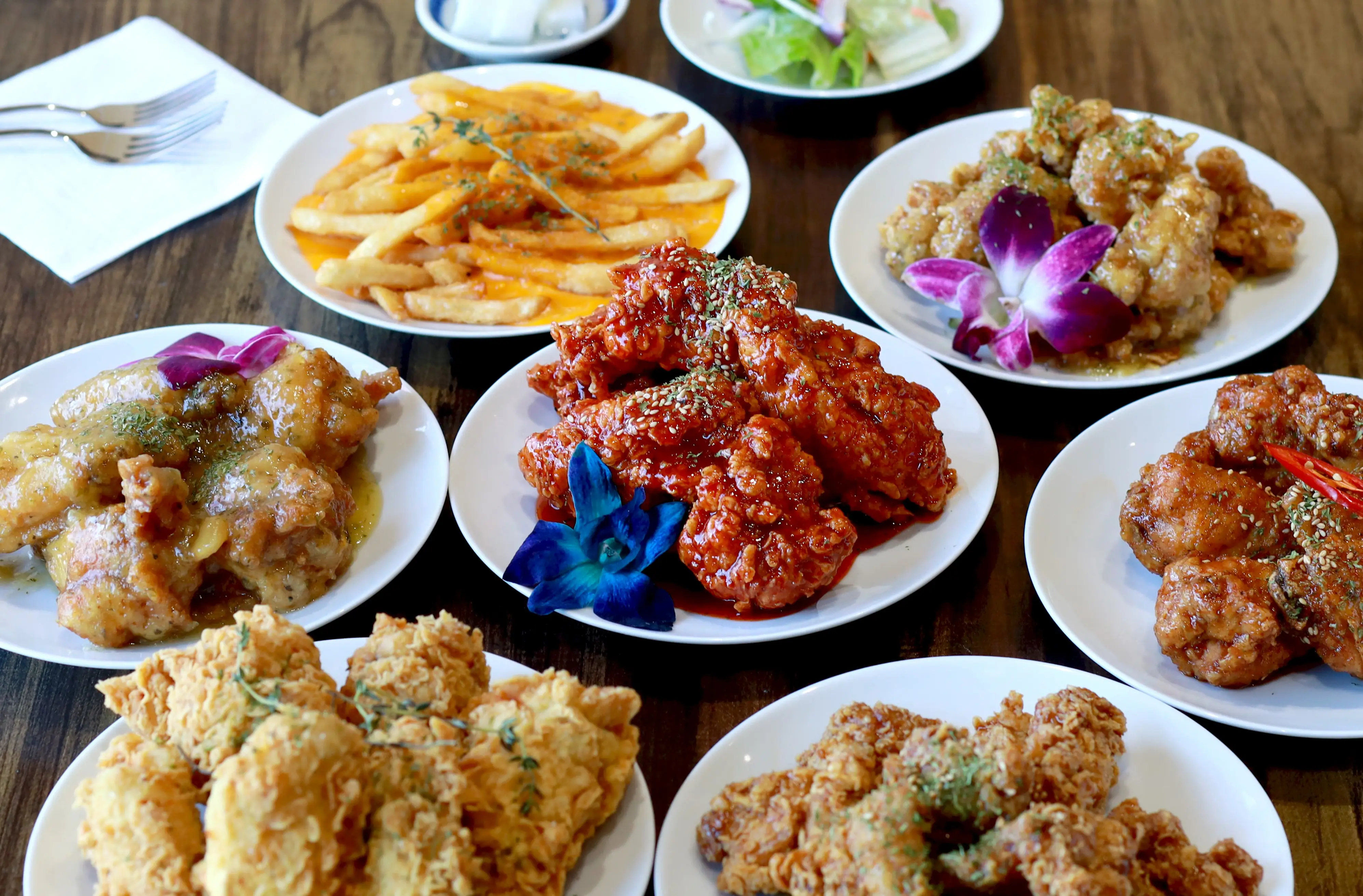 Han Korean Restaurant Looking for server ! 한 레스토랑에서 서버 모집합니다