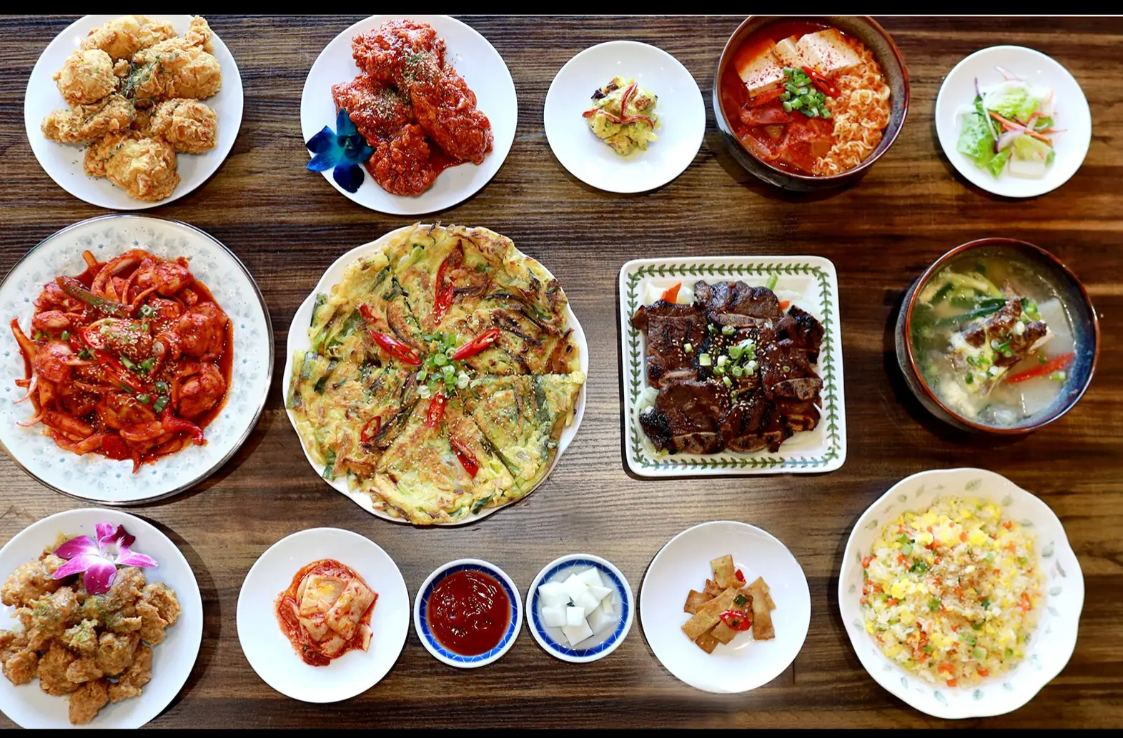 Han Korean Restaurant Looking for server ! 한 레스토랑에서 서버 모집합니다