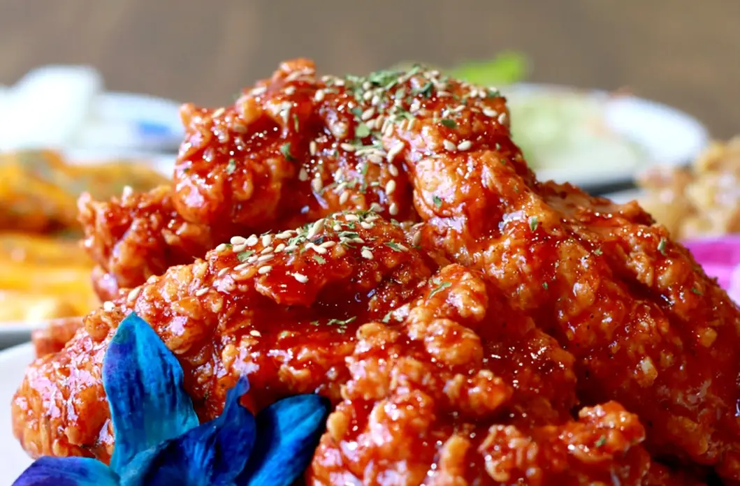 Han Korean Restaurant Looking for server ! 한 레스토랑에서 서버 모집합니다