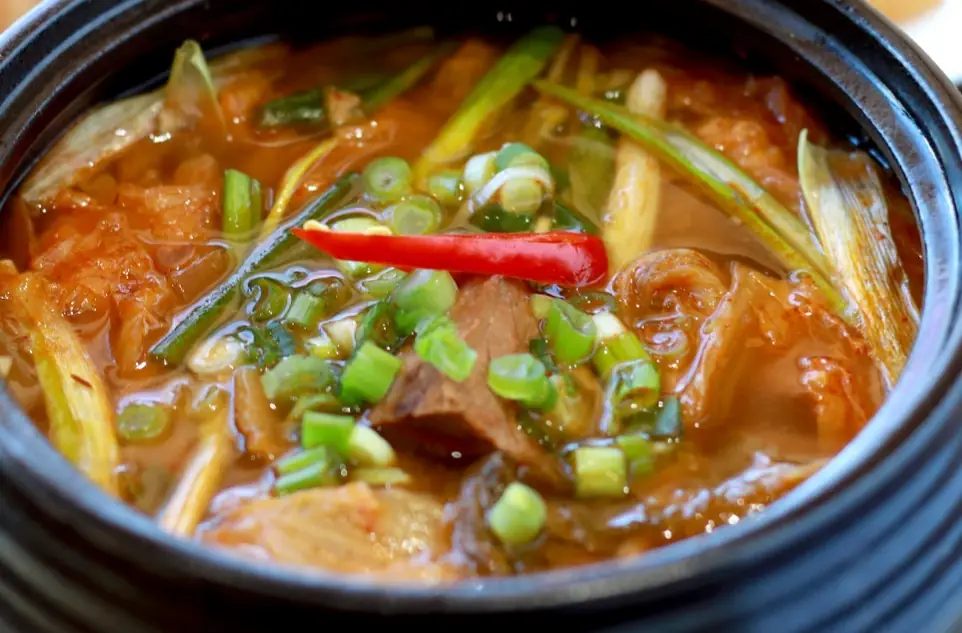 Han Korean Restaurant Looking for server ! 한 레스토랑에서 서버 모집합니다