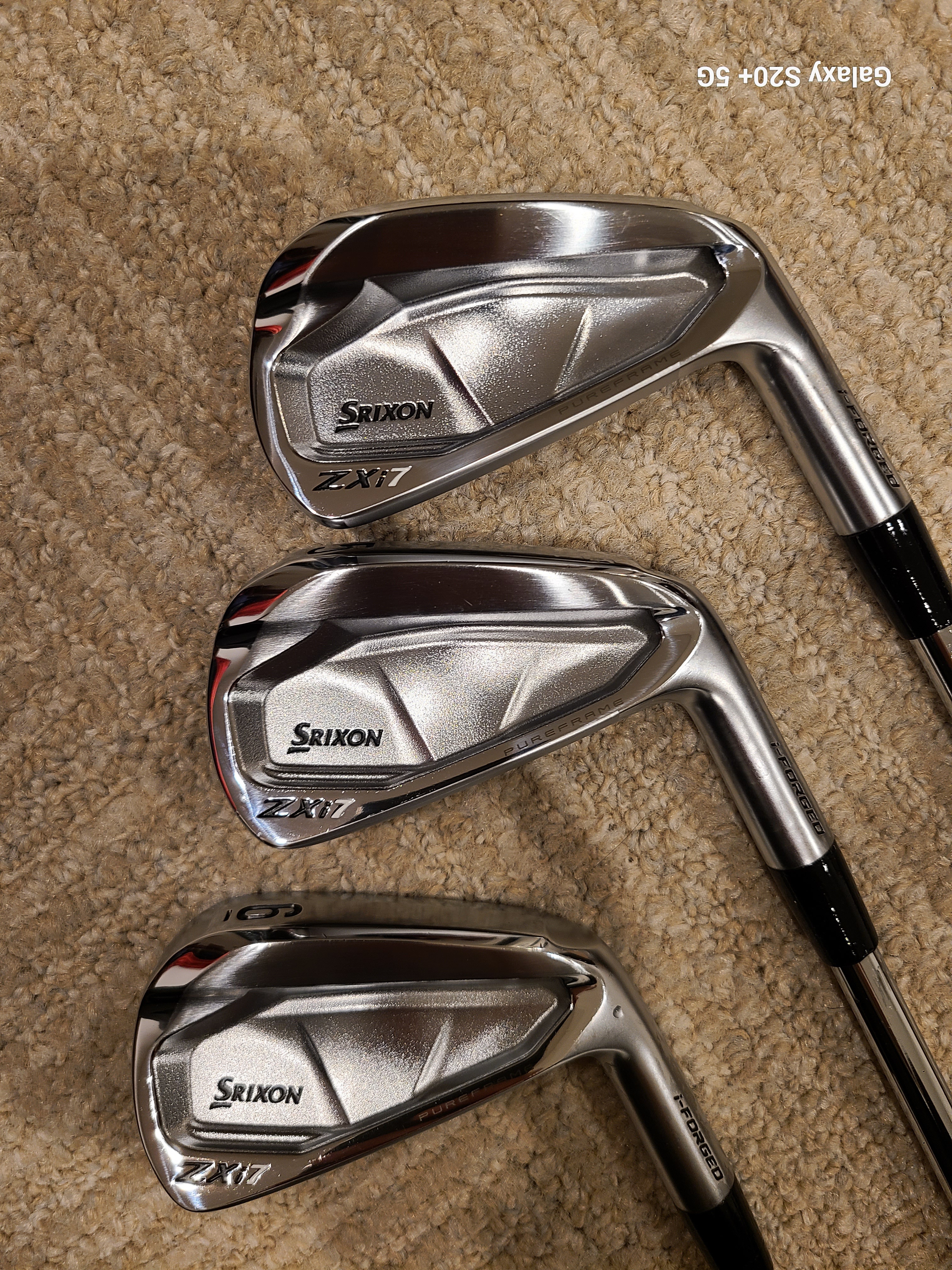 스릭슨 ZXI7 아이언 4-P KBS Tour V Shaft