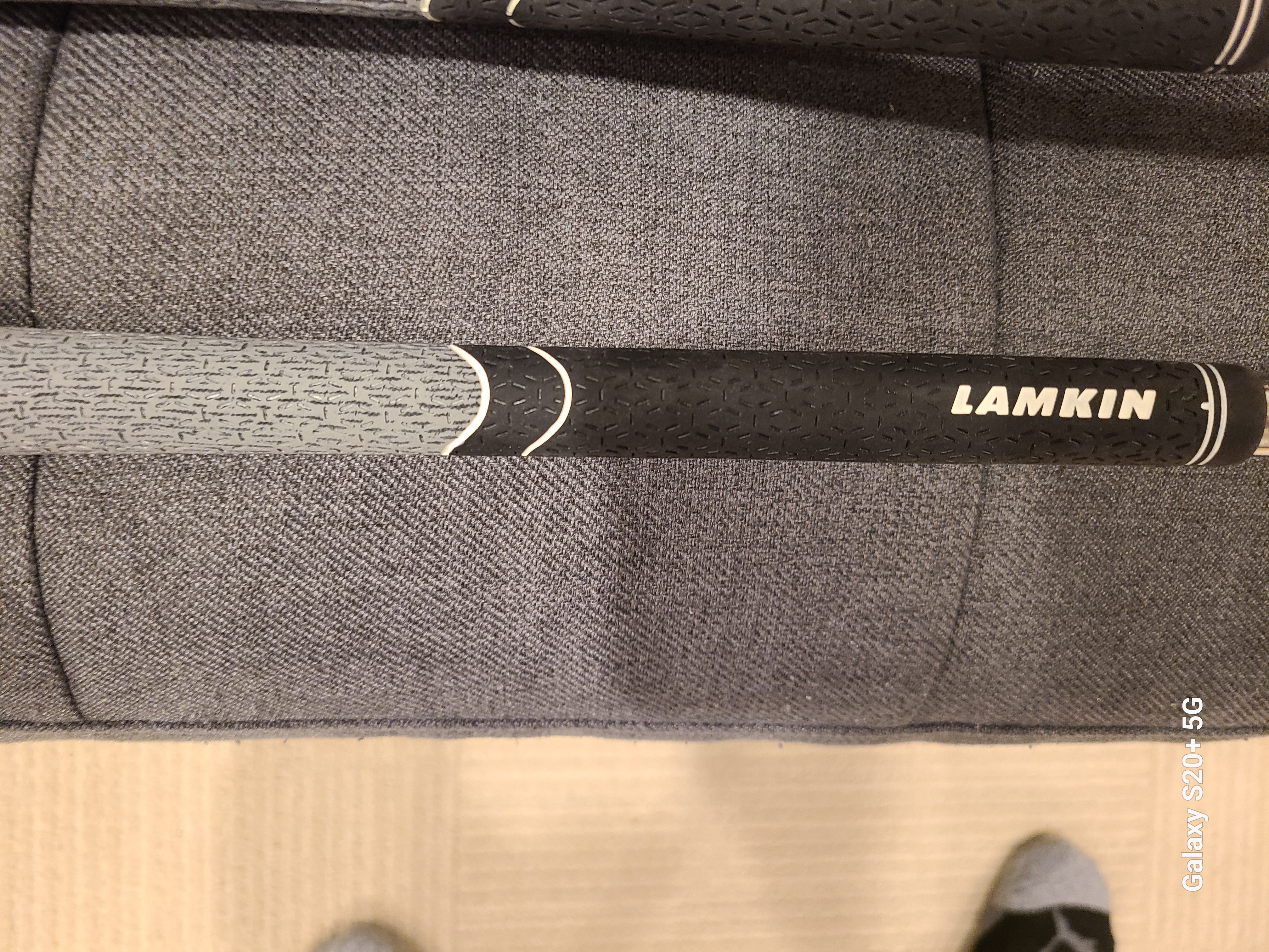 스릭슨 ZXI7 아이언 4-P KBS Tour V Shaft