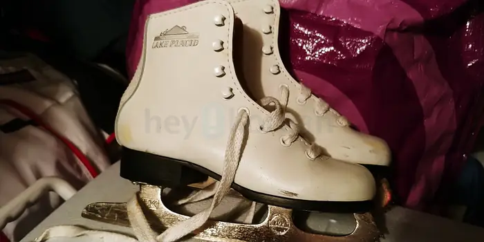 Figure Ice Skate