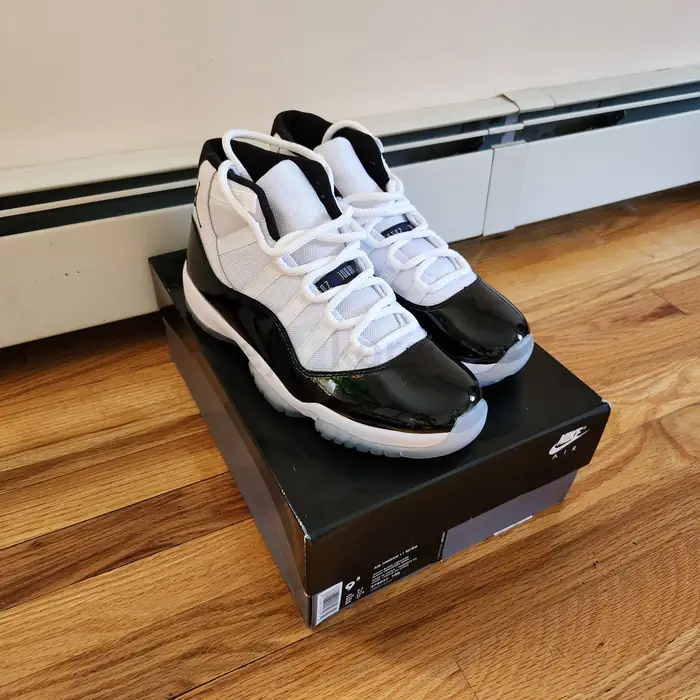 Air Jordan 11 Retro in Queens, NY