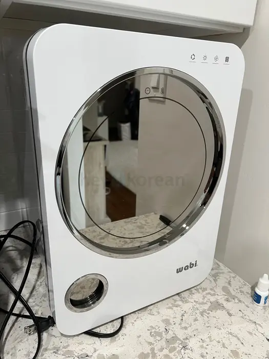 Wabi Baby UV-C Sterilizer and Dryer for Baby Bottles 와비 소독기 + repacement UV bulbs for UV-C Sanitizer