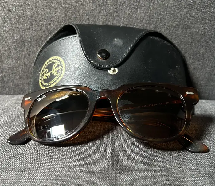 Rayban Meteor RB 2168 남여공용 선글래스 in Manhattan, NY