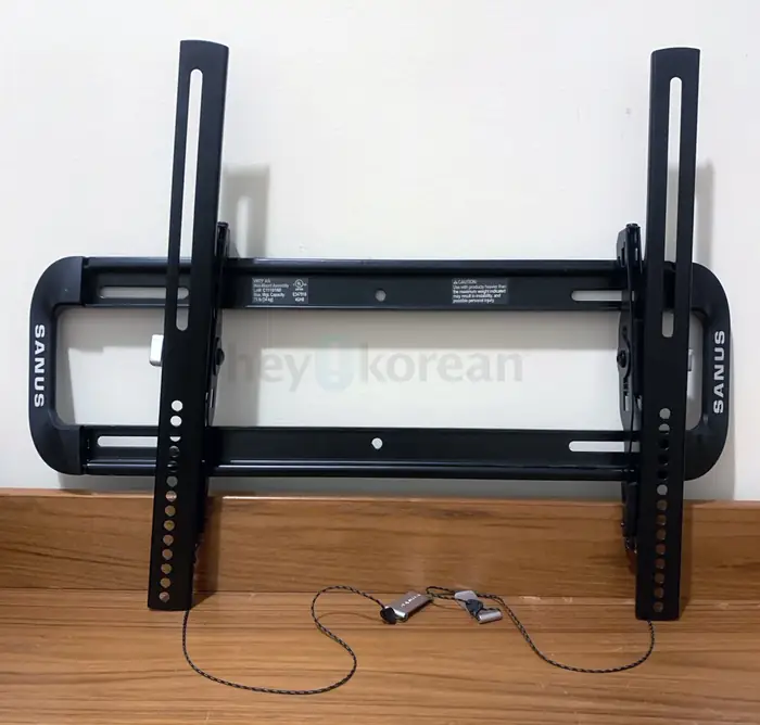 Sanus VMT5-B1 TV Wall Bracket, 티비 벽걸이 브라켓