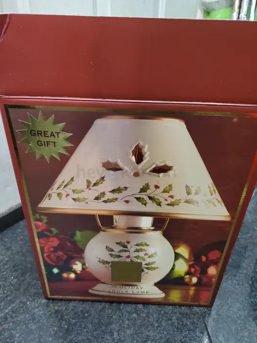 새제품) Lenox Holly Berry Holiday Candle Lamp for Sale.amp