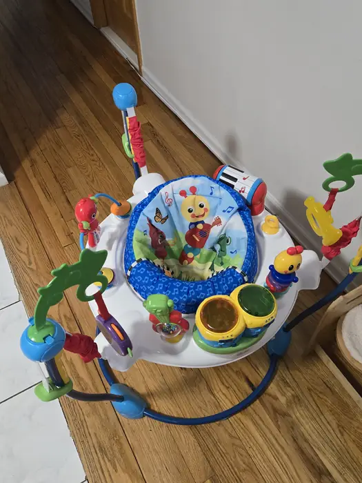 아기 바운서 Baby bouncer in Queens, NY