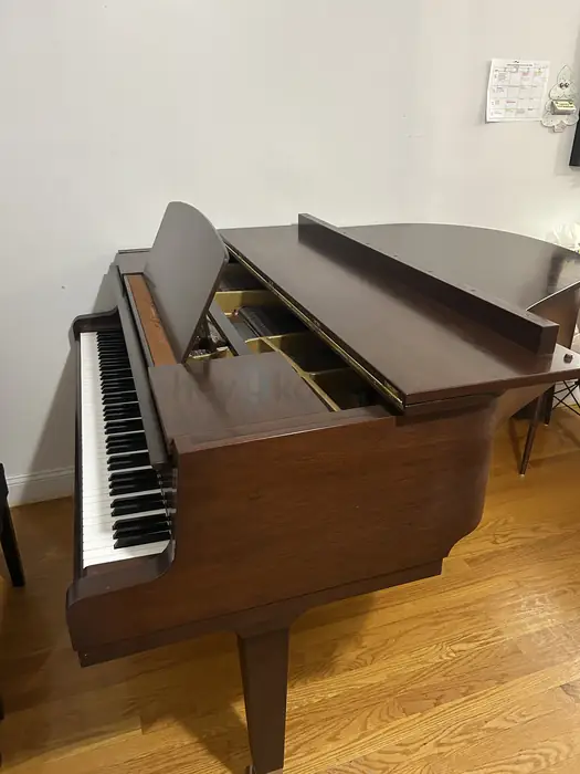 [$$가격다운]Yamaha Baby grand piano 팔아요 (네고 가능) in Queens, NY