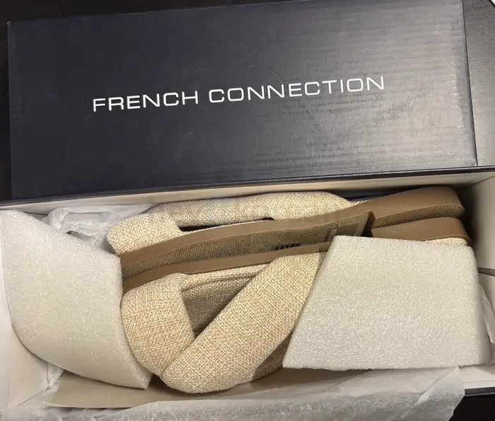 (박스채 새것) French Connection 샌들 (8) in Bergen County, NJ