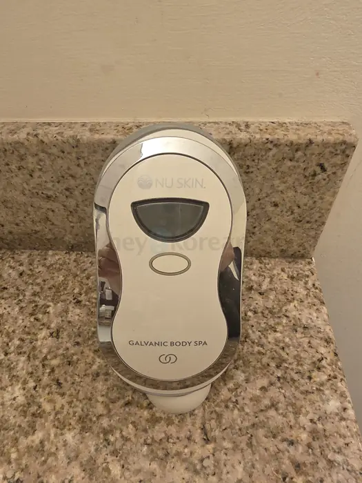 Nuskin Galvanic Body spa