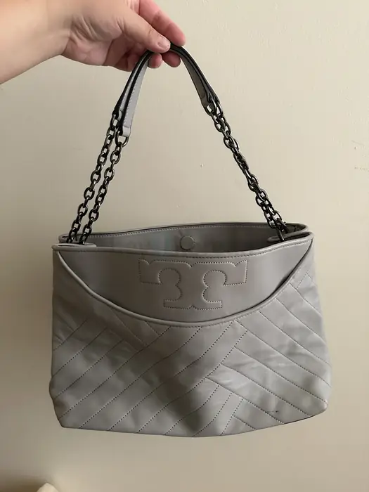 tory burch 빅백 가방 in Bergen County, NJ