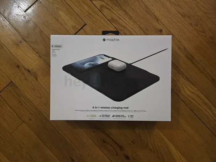 Brand New Mophie 4 in 1 wireless charging mat