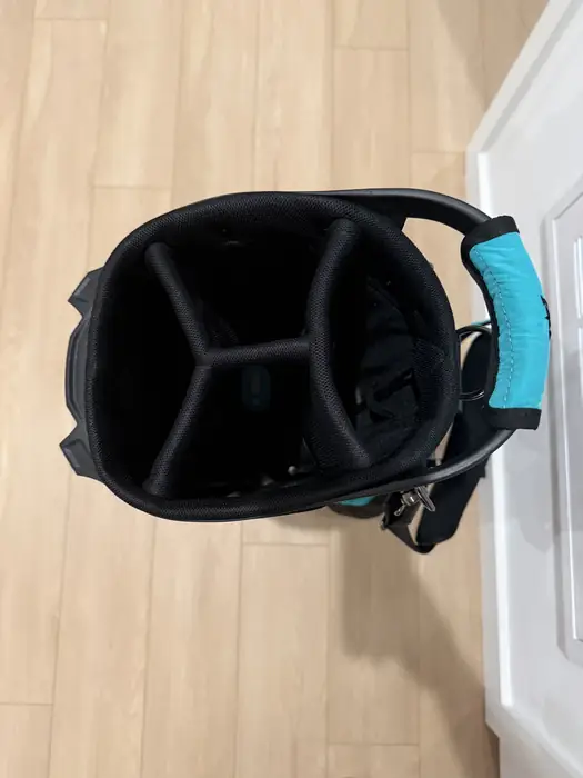 아뉴 골프가방(Anew Golf Bag) in Bergen County, NJ