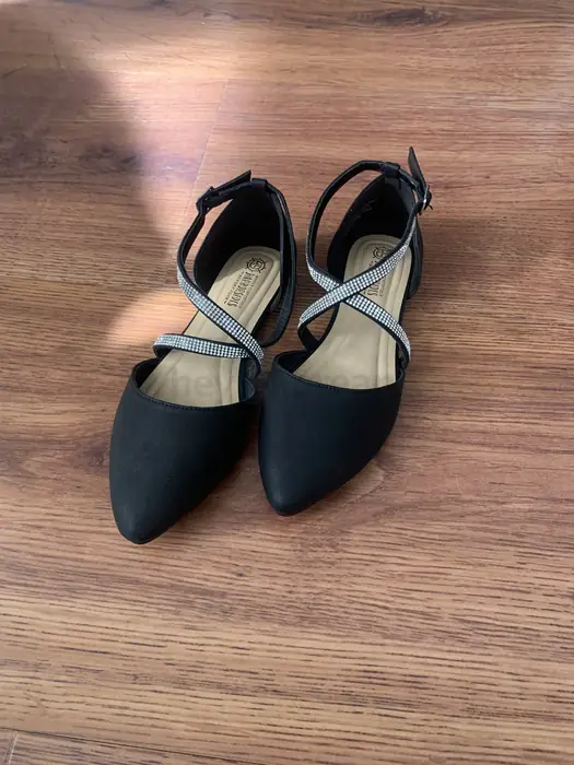 새것- 검정구두- US size 7