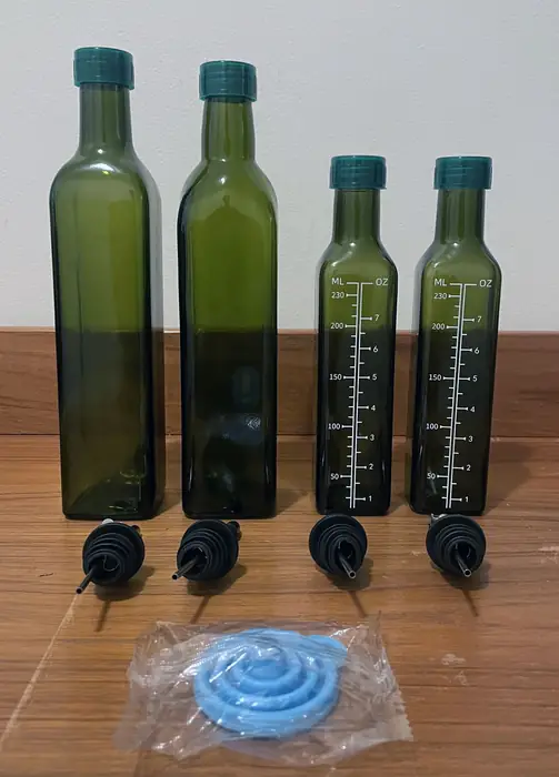 Green 250 ml (2)+500 ml (2) Glass Olive Oil Dispenser Set with Pourers and Funnel, 올리브유, 참기름 용 짙은 색 유리병