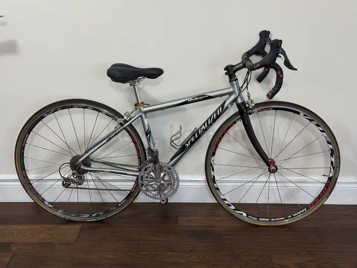 스페셜라이즈드 돌체 로드 바이크(specialized dolce road bike) in Bergen County, NJ