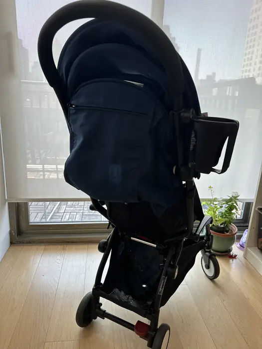 베이비젠요요 유모차 in Manhattan, NY