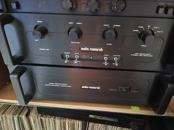 Audio Research pre amp & D200 power amp