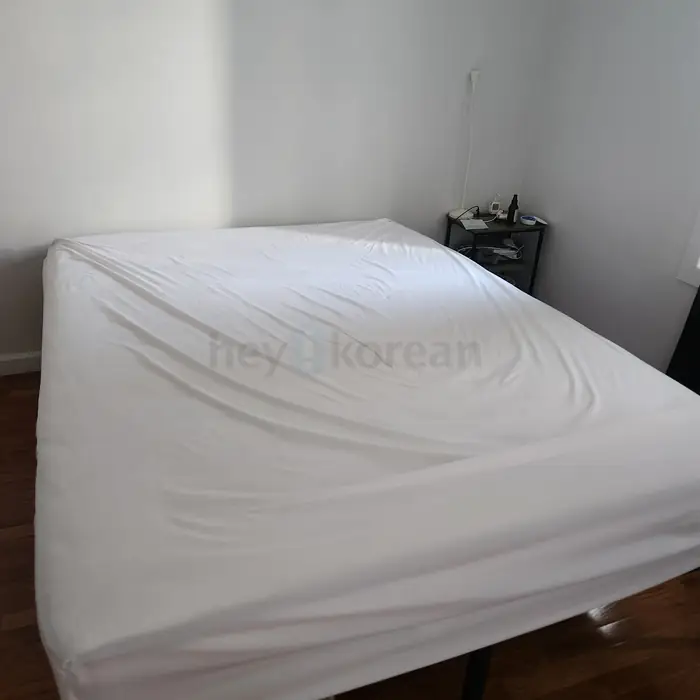 Queen Mattress (10 inch thick) - 퀸사이즈 매트리스 in Manhattan, NY