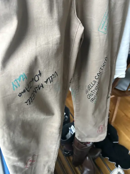 바지 in Queens, NY