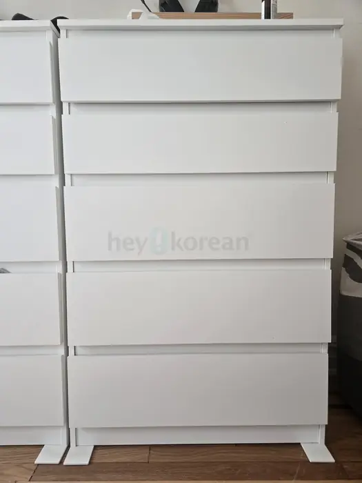 IKEA MALM 5단 서랍장 화이트 2개 세트 in Queens, NY