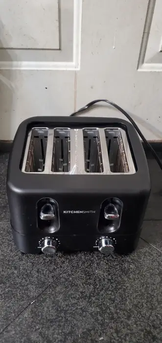 KITCHENSMITH by BELLA 4-Slice Toaster Black for Sale