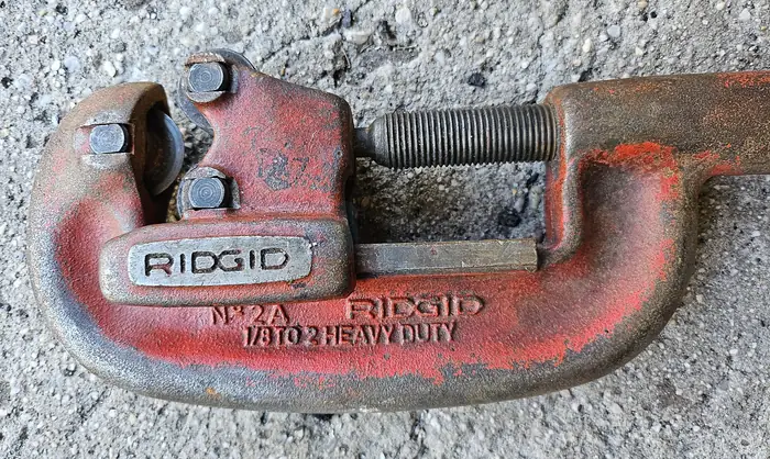 Ridgid No.2A heavy duty pipe cutter. Cuts 1/8" to 2" pipe - copper, steel, iron.  Made in USA by Ridgid Ridge Tool. in Bergen County, NJ