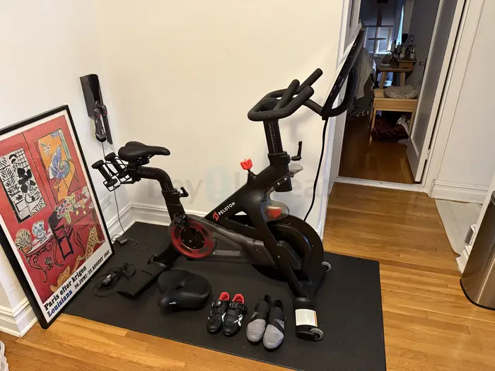 Peloton Bike, two shoes (women's 6.5 and men's 9.5), mat, dumbbell and extra seat in Queens, NY