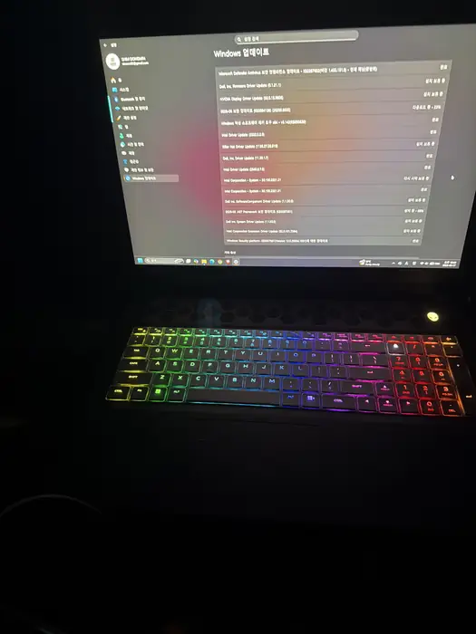 Alienware M18 R2