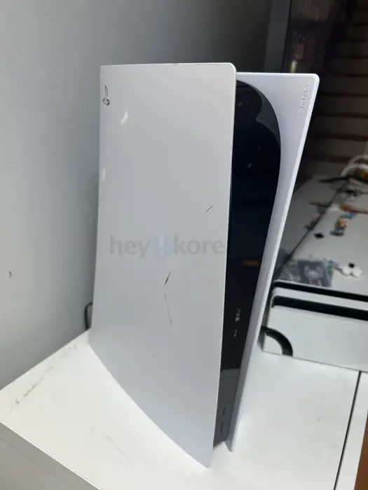 PS5 Disc version forbidden west 에디션 + charger + 2TB ssd installed in Bergen County, NJ