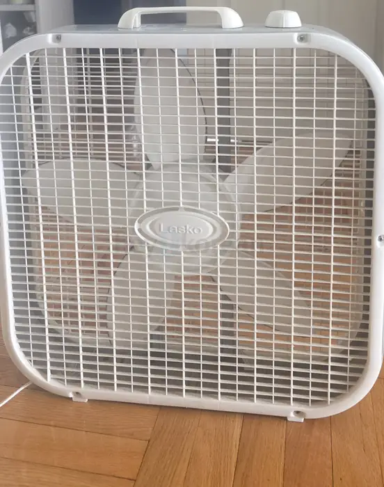 큰 선풍기 20-inch square box fan in Queens, NY