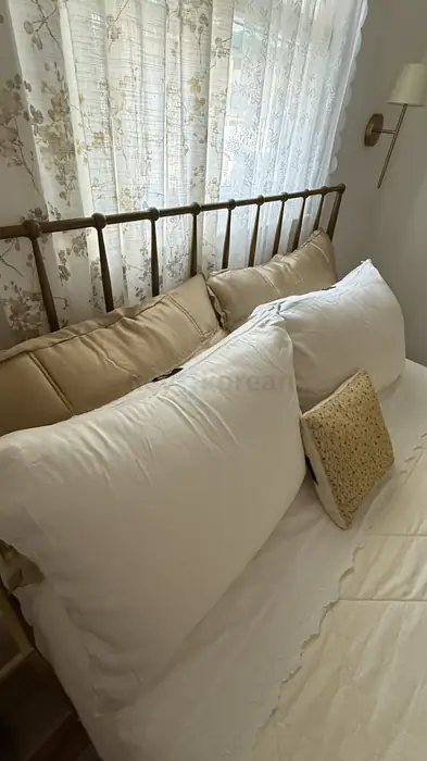 Donna Karen Luxury Collection Queen Silk Shams + Pillowcase+ Bedskirt