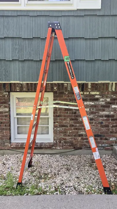 Louisville Ladder 8-Foot Fiberglass Step Ladder, 375-Pound Load Capacity, Type IAA, FS1408HD in Manhattan, NY
