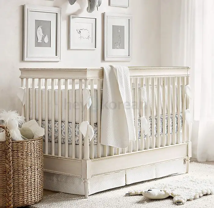 RH AIRIN SPINDLE CRIB COLLECTION 매트리스 포함