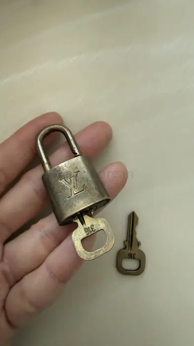 진품 루이비통 스피디, Bag 락 키
