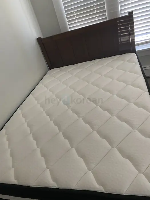 zinus침대프레임 full size $100 in Bergen County, NJ