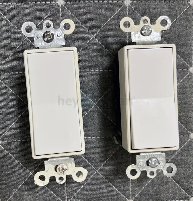 Decora White Rocker 4 Way 15 Amp 120V Switch 2 Cts, 4로 누름형 스위치