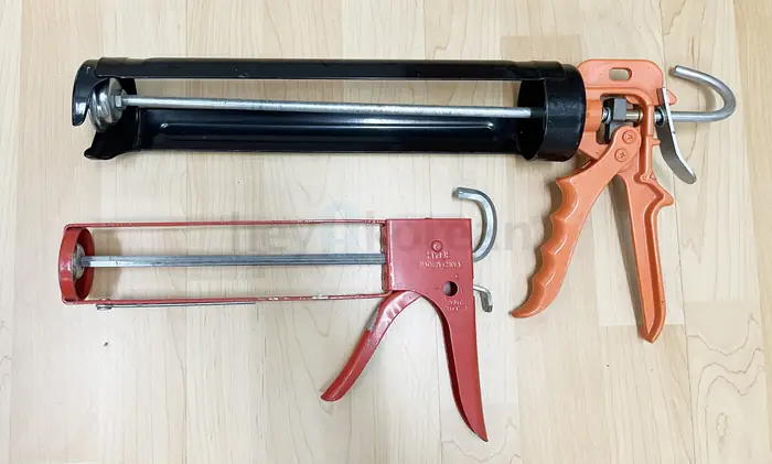 Caulk Guns 10 oz Light Duty + 29 oz Heavy-Duty, 코킹 건 두개