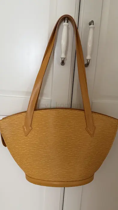진품 루이 Louis Vuitton epi St. jacques PM $1,350 엘로컬러 Jaune Color