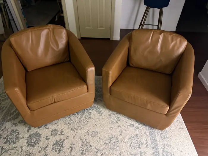 Swivel accent in Bergen County, NJ