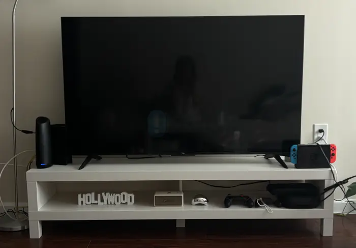 TCL tv, 스탠드, 청소기, 이민가방, 봉고데기 in Bergen County, NJ