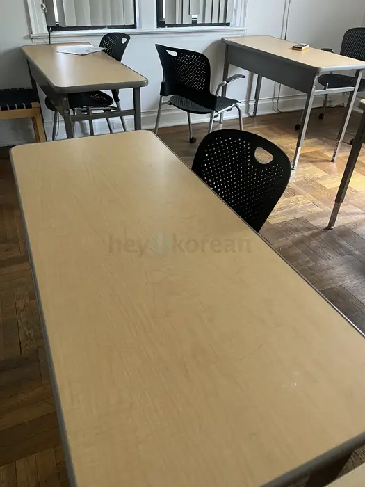 학생용 desk n chairs in Queens, NY